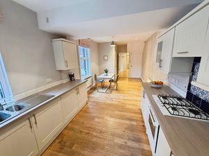 Photo 11- click for photo gallery